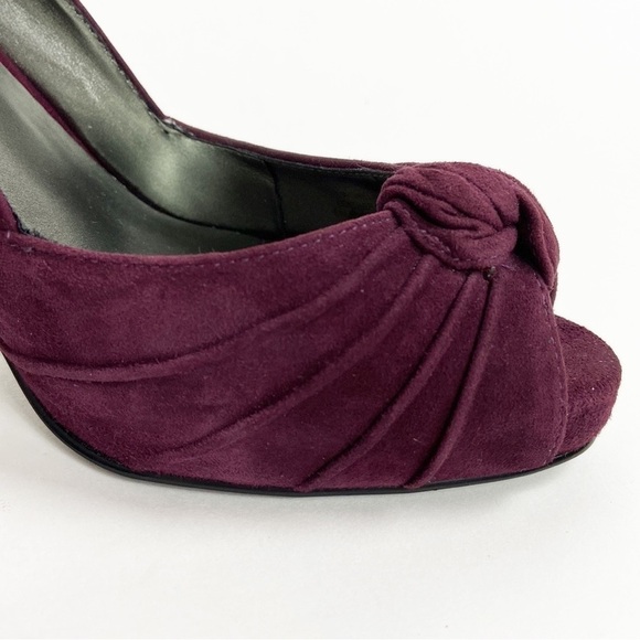 GUESS Leather Suede Wgnelana Gathered Knot Peep Toe Burgundy High Stiletto Heels - Picture 2 of 16